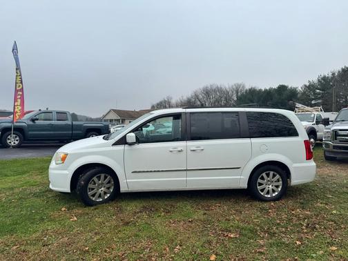 2014 Chrysler Town & Country Touring