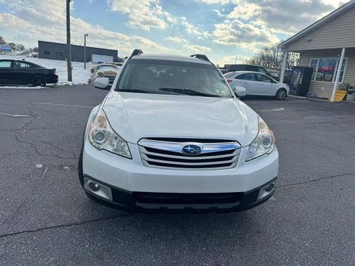 2011 Subaru Outback 2.5i