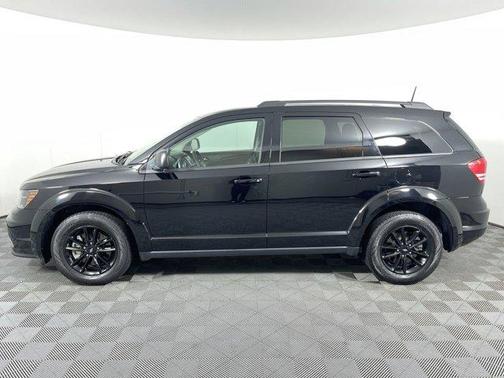 Photo 5 of 33 of 2020 Dodge Journey SE Value