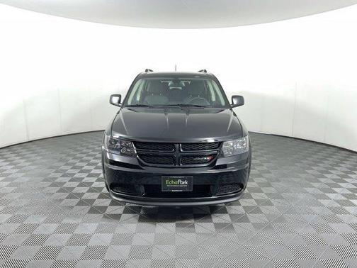 Photo 2 of 33 of 2020 Dodge Journey SE Value