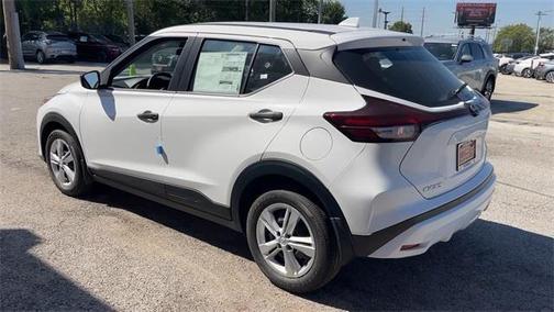 2025 Nissan Kicks S