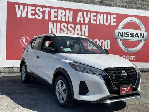 2025 Nissan Kicks S