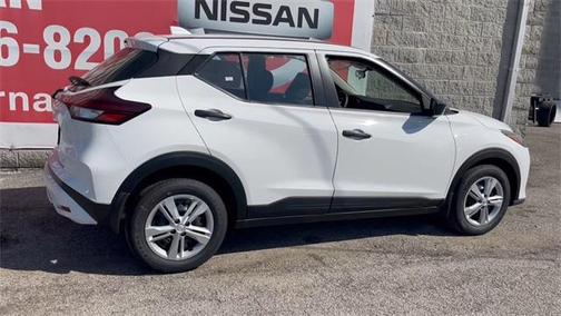 2025 Nissan Kicks S