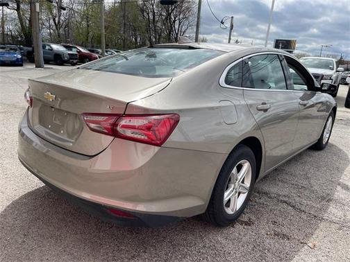 2022 Chevrolet Malibu FWD LT