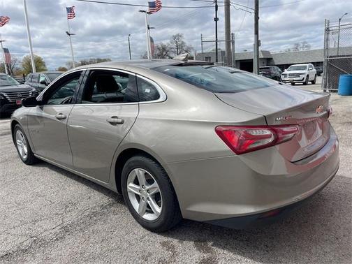 2022 Chevrolet Malibu FWD LT