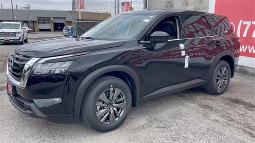2025 Nissan Pathfinder S 4WD