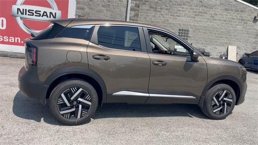 2025 Nissan Kicks SV