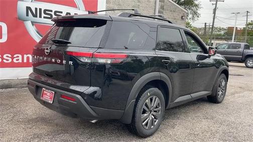 2025 Nissan Pathfinder SV FWD