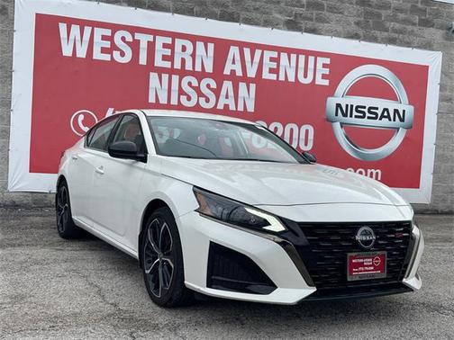 2023 Nissan Altima SR FWD
