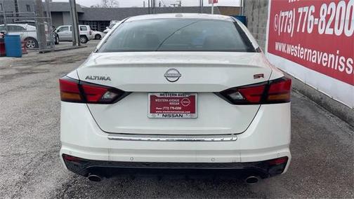 2023 Nissan Altima SR FWD