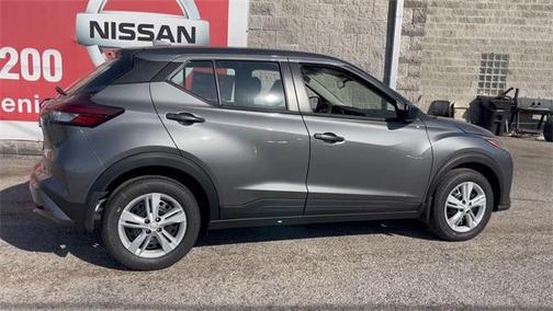 2025 Nissan Kicks S