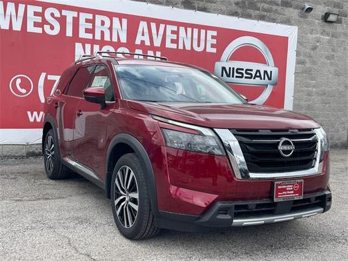 2025 Nissan Pathfinder Platinum 4WD