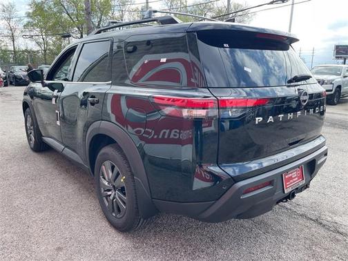 2025 Nissan Pathfinder SV FWD