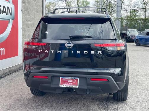 2025 Nissan Pathfinder SV FWD