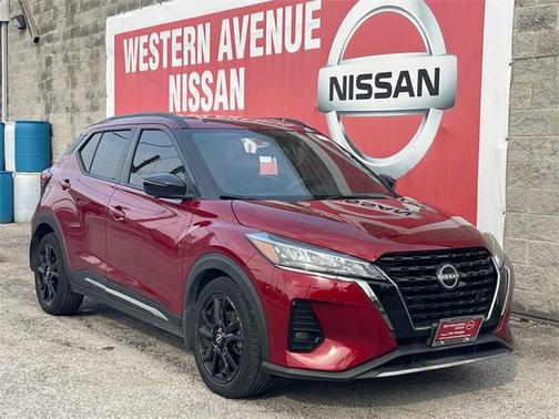 2023 Nissan Kicks SR