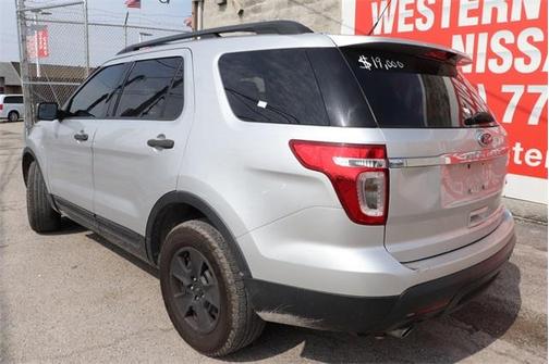 Photo 3 of 21 of 2013 Ford Explorer Base