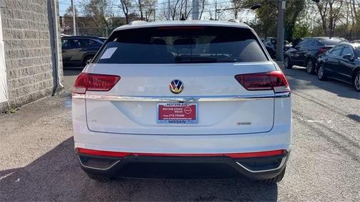 2022 Volkswagen Atlas Cross Sport 2.0T SE w/Technology