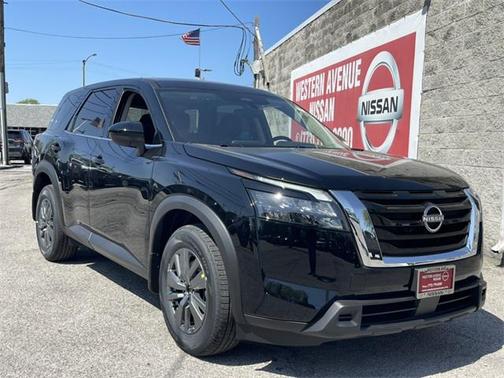 2025 Nissan Pathfinder S 4WD