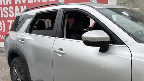 2024 Nissan Pathfinder SV 4WD