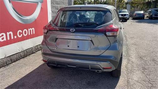2025 Nissan Kicks S