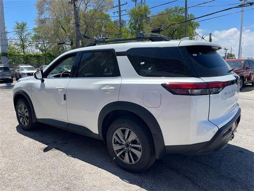 2025 Nissan Pathfinder SV FWD