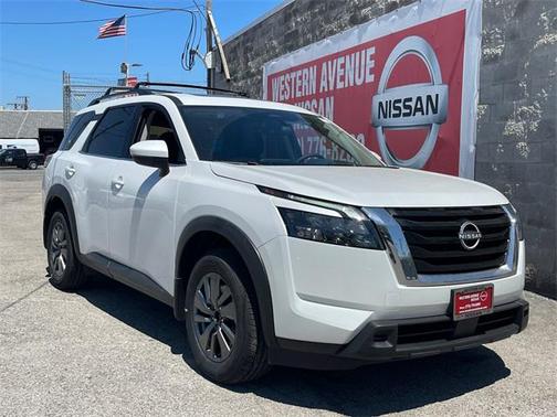 2025 Nissan Pathfinder SV FWD