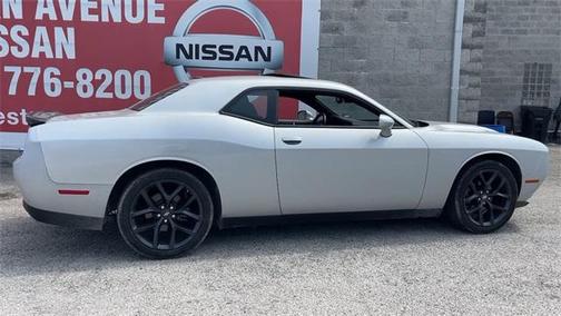 2022 Dodge Challenger SXT
