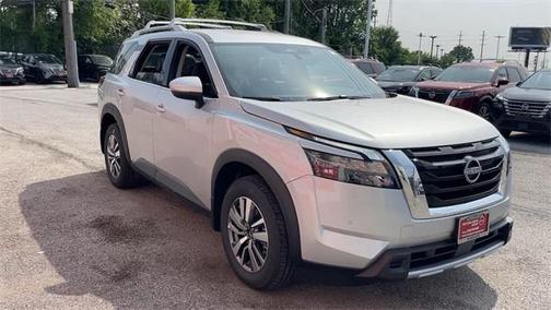 2025 Nissan Pathfinder SL FWD