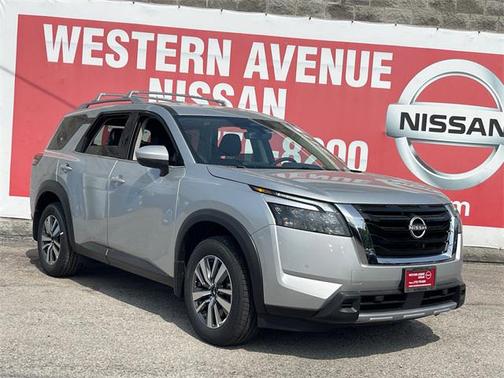 2025 Nissan Pathfinder SL FWD