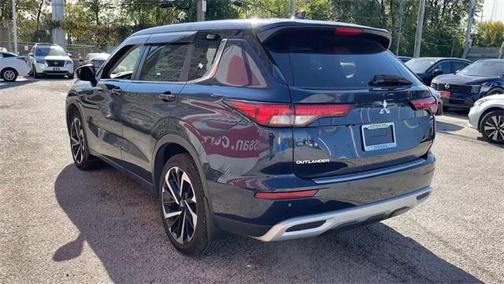 2022 Mitsubishi Outlander Black Edition 2WD