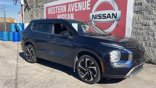 2022 Mitsubishi Outlander Black Edition 2WD