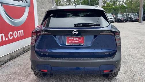 2025 Nissan Kicks SV