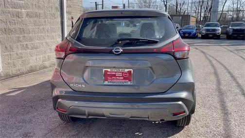 2025 Nissan Kicks S