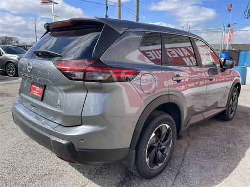 2025 Nissan Rogue SV