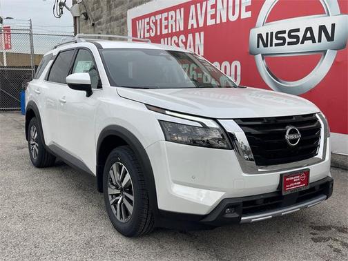 2025 Nissan Pathfinder SL 4WD