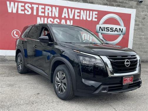 2025 Nissan Pathfinder S 4WD