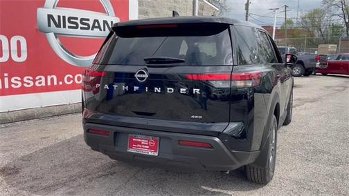 2025 Nissan Pathfinder S 4WD
