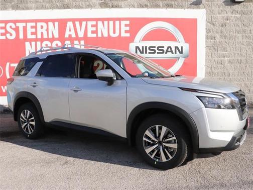 2025 Nissan Pathfinder SL 4WD