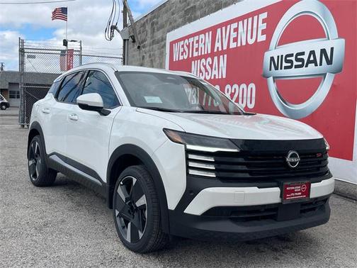 2025 Nissan Kicks SR