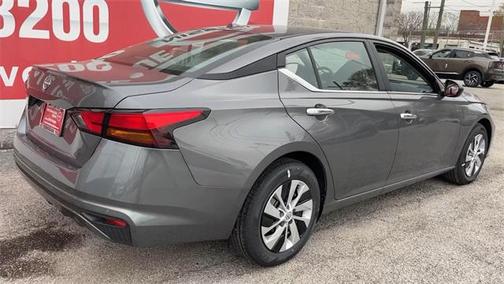2025 Nissan Altima S FWD