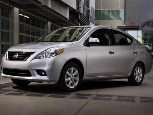 2012 Nissan Versa 1.8 S