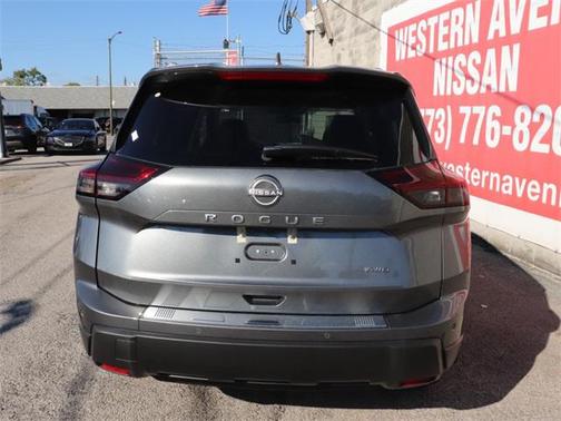 2025 Nissan Rogue SV