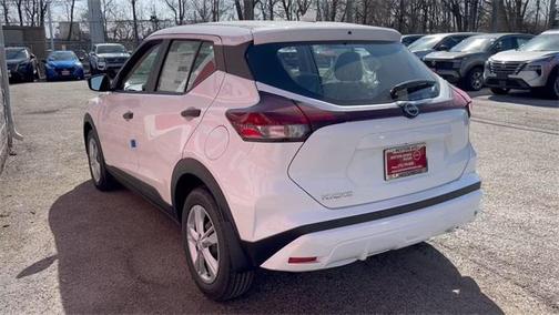 2025 Nissan Kicks S