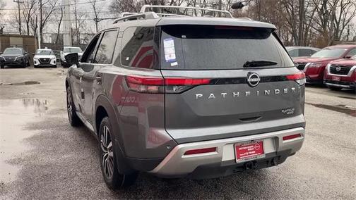 2025 Nissan Pathfinder Platinum 4WD