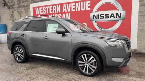 2025 Nissan Pathfinder Platinum 4WD