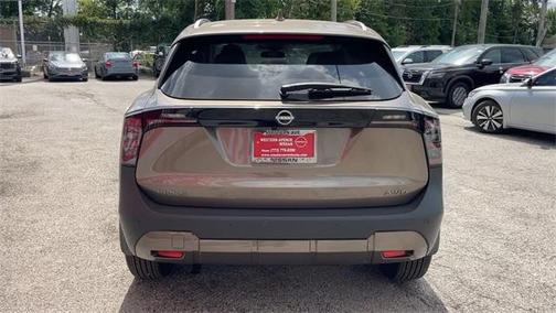 2025 Nissan Kicks SV