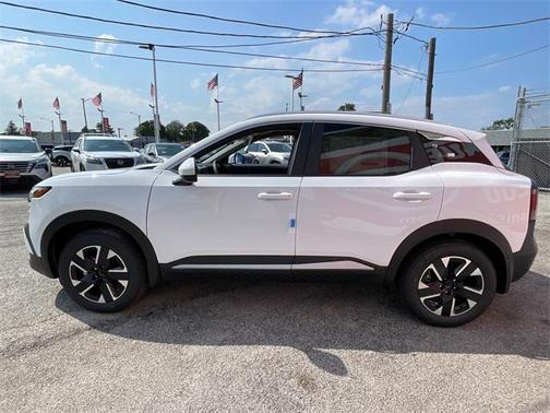 2025 Nissan Kicks SV