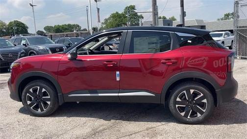 2025 Nissan Kicks SV