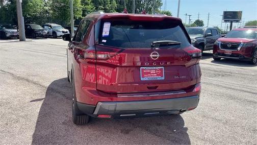 2025 Nissan Rogue SL