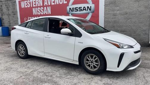 2022 Toyota Prius L
